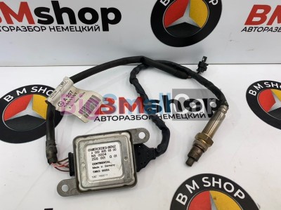 Лямбда-зонд правый Mercedes C350 2012 W204 276.957 A0009056900 - купить Горном Ерике