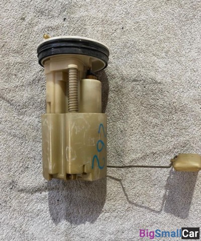 Насос топливный Nissan note 1.5 - купить Горном Ерике