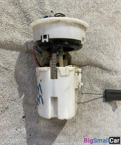 Насос топливный mazda 2 - купить Горном Ерике