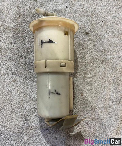 Насос топливный Mitsubishi Colt Z25 - купить Горном Ерике