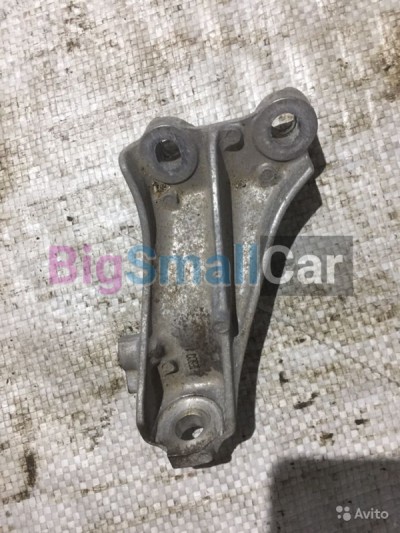 Кронштейн крепления двигателя Хонда цивик 4 Д - купить Горном Ерике