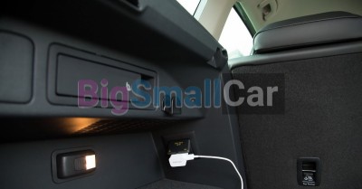 Установка электрических розеток 220V на Toyota Yaris Verso - купить Горном Ерике